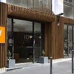 Hotel Izzy
