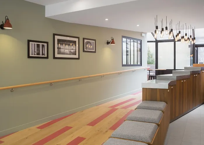 Izzy ホテル イシー＝レ＝ムリノー